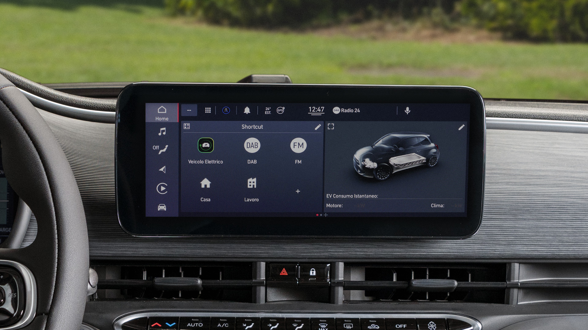SISTEMA INFOTAINMENT DA 10.25” CON NAVIGATORE